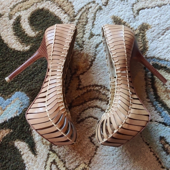 Report Signature Cayler Leather Heels, EUC S 8 - Picture 6 of 16